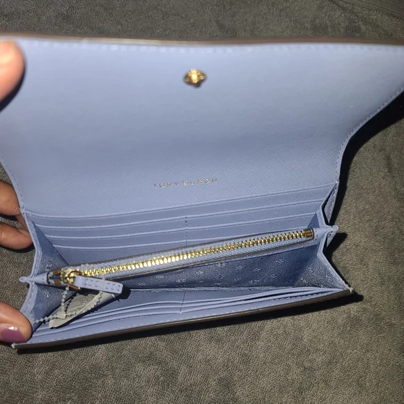 Tory Burch Wallet - Picture 16 of 17